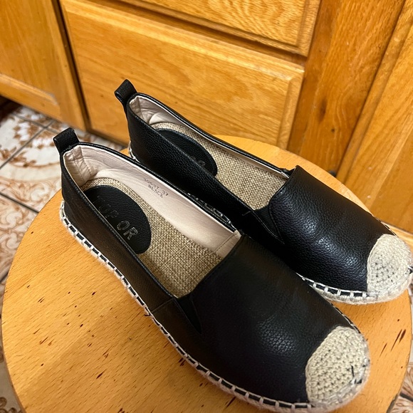 Short - Picture 2 of 6